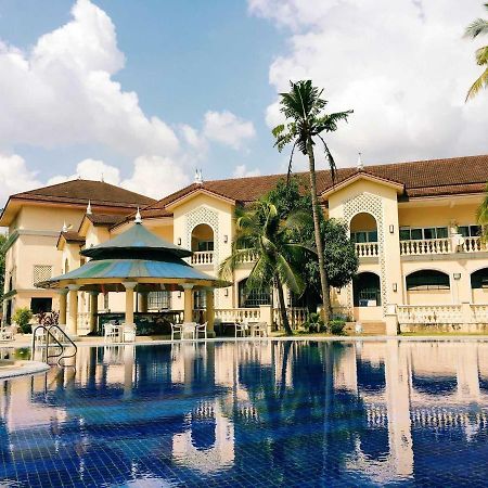 Club Morocco Resort And Country Club Субик Екстериор снимка