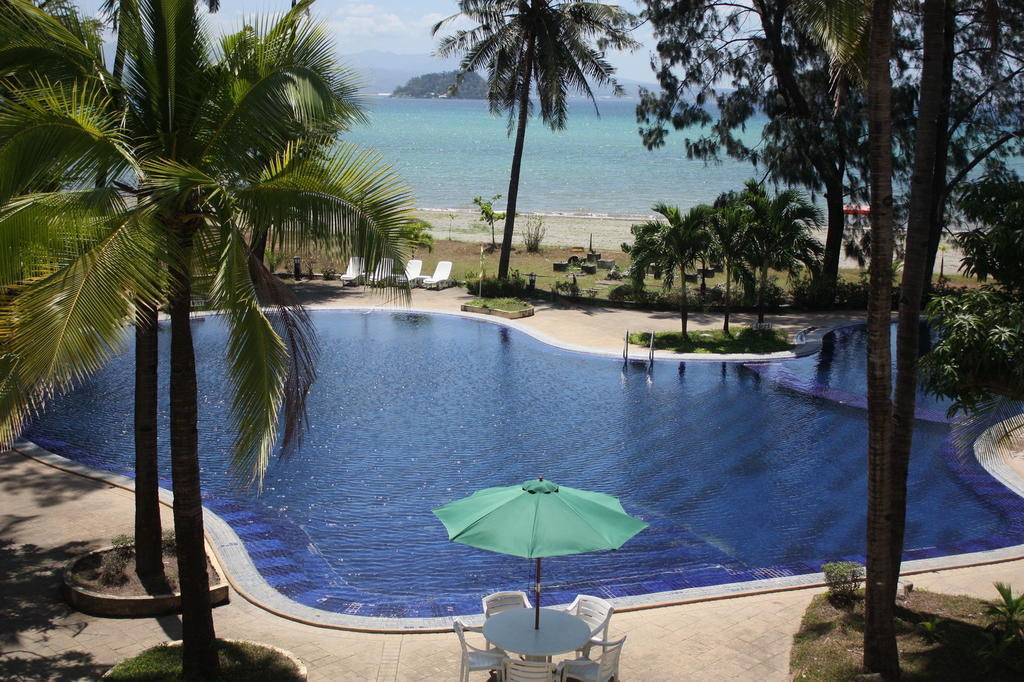 Club Morocco Resort And Country Club Субик Екстериор снимка