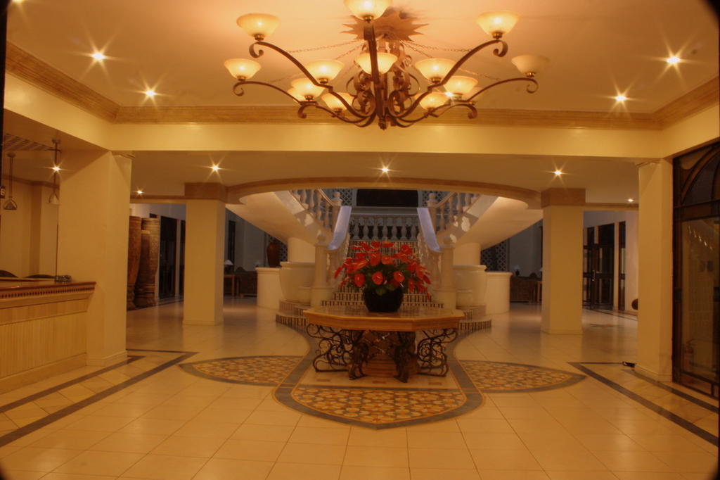 Club Morocco Resort And Country Club Субик Екстериор снимка