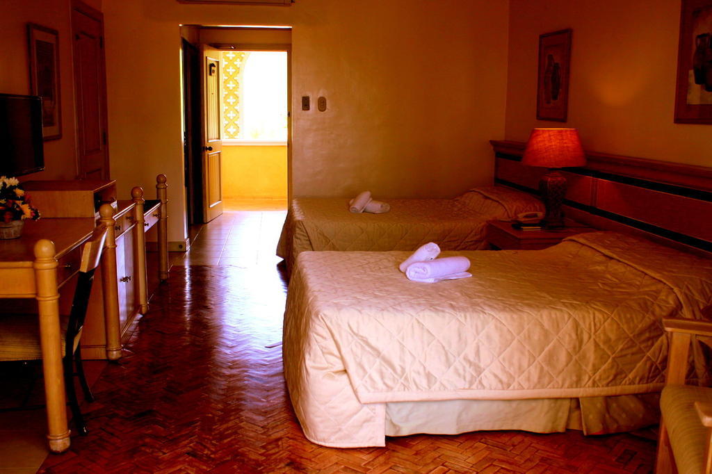 Club Morocco Resort And Country Club Субик Стая снимка