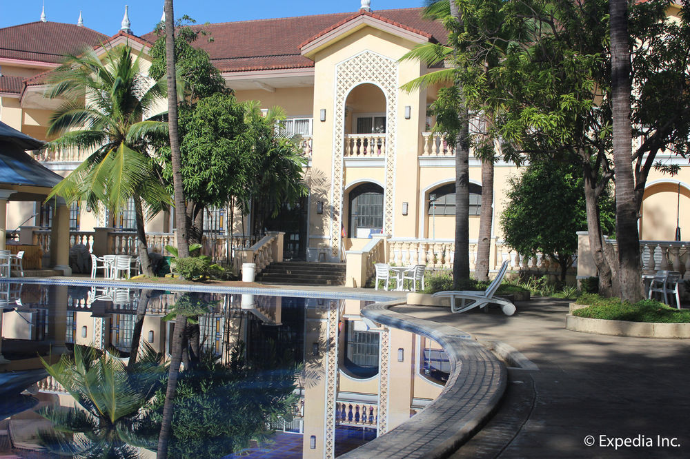 Club Morocco Resort And Country Club Субик Екстериор снимка