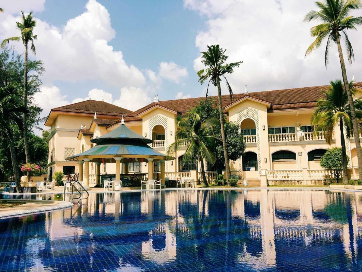 Club Morocco Resort And Country Club Субик Екстериор снимка