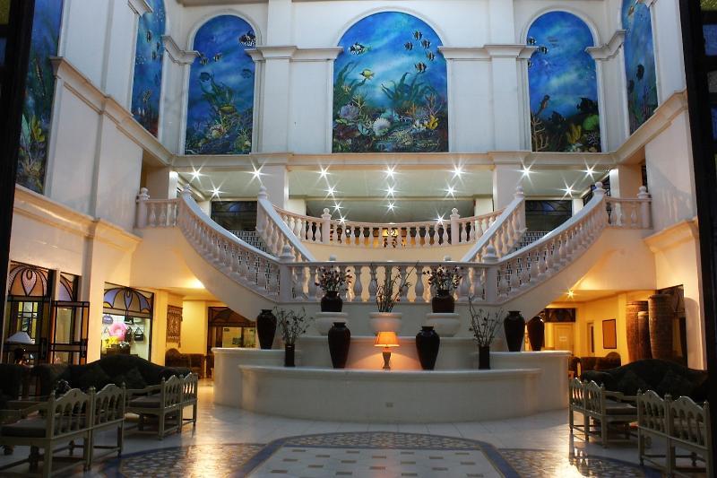 Club Morocco Resort And Country Club Субик Екстериор снимка
